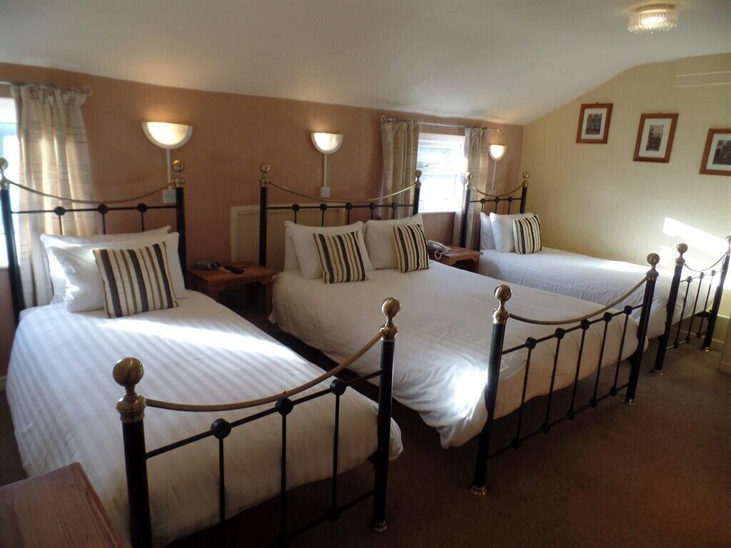 The Dodington Lodge Hotel ウィットチャーチ エクステリア 写真